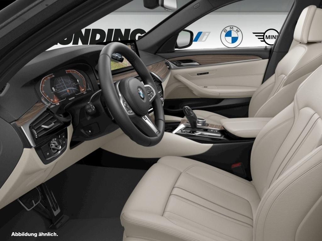 BMW 530d xDrive Touring M Sportpaket Head-Up DAB