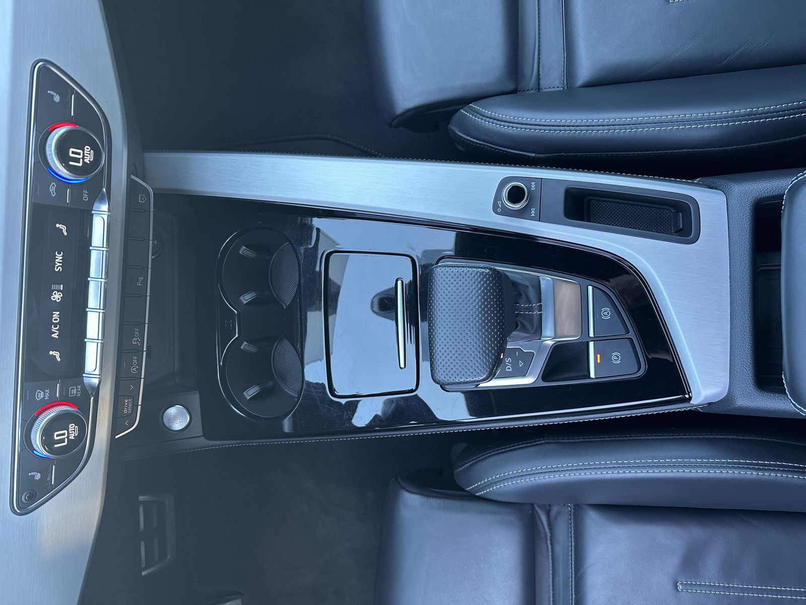Fahrzeugabbildung Audi A5 SpB 40 TFSI S-Line Black NAV+MATRIX+ACC+VC+PP