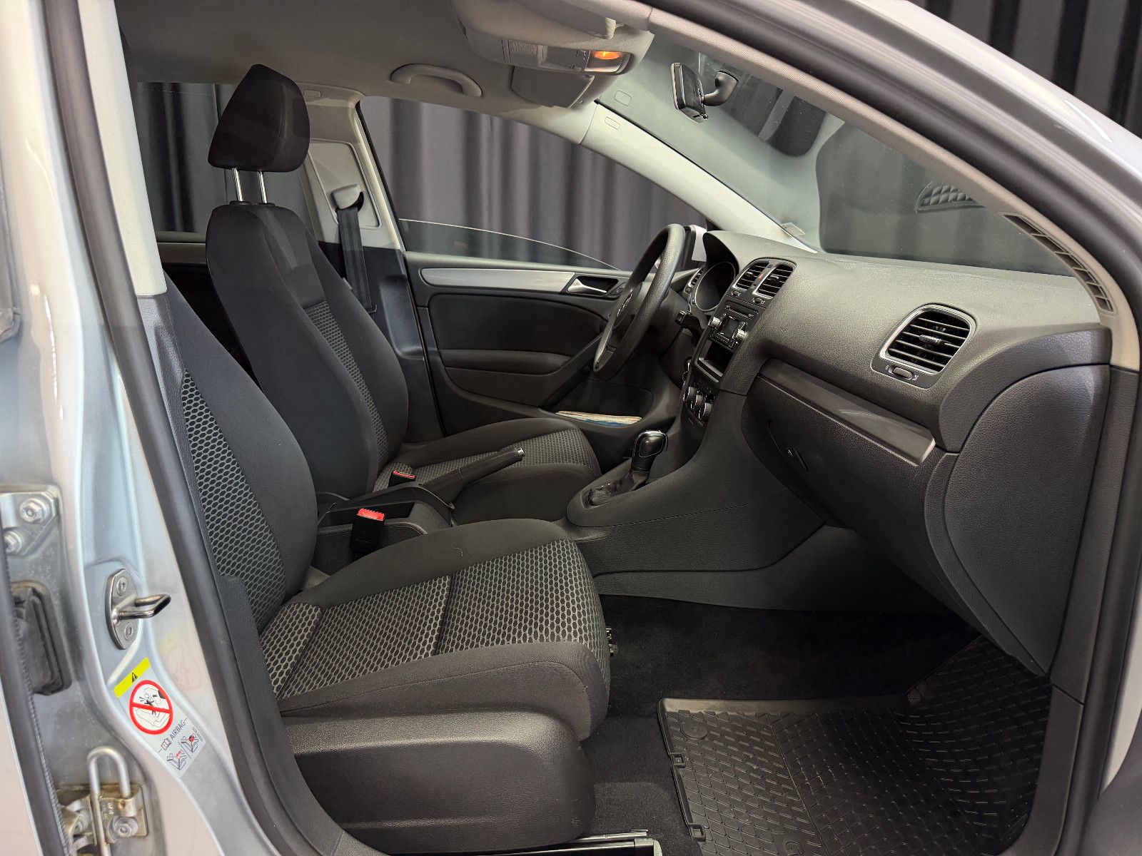 Fahrzeugabbildung Volkswagen Golf VI Trendline|DSG|1.HAND|TÜV NEU