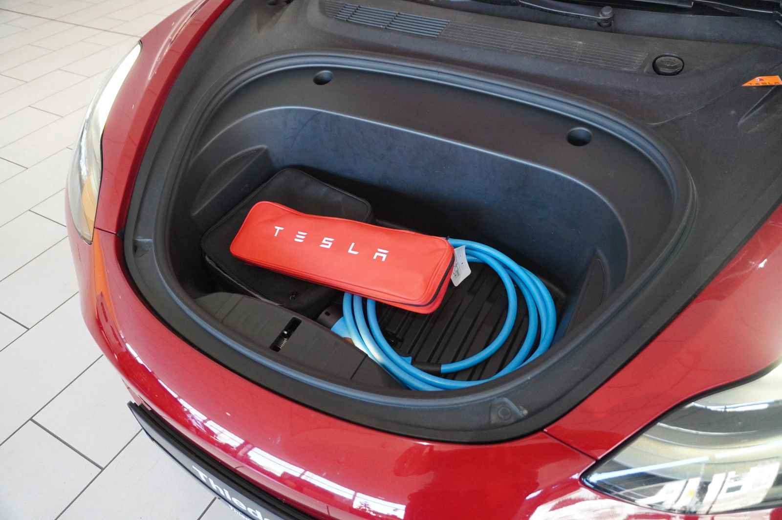 Fahrzeugabbildung Tesla Model 3 PERFORMANCE DUAL-MOTOR NAVI/LED/SH/AMD