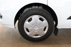 Fahrzeugabbildung Ford Transit Custom 2.0 TDCi L2 Trend 8-SITZER + AHK