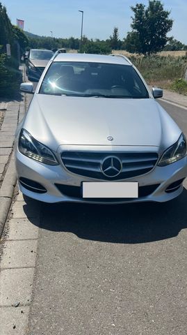MERCEDES-BENZ E 200d T AVANTGARDE Autom. AVANTGARDE