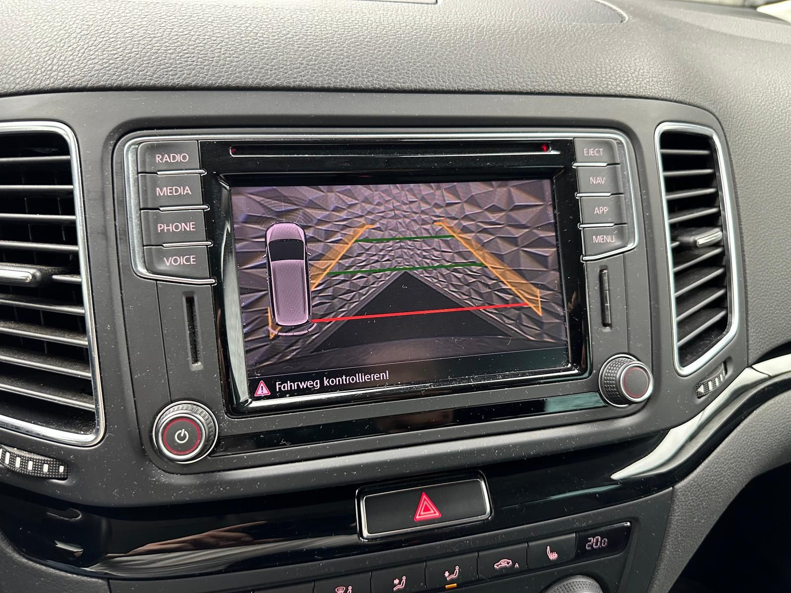 Fahrzeugabbildung SEAT ALHAMBRA 2.0 TDI/7-SITZ/E-STUER/AHK/ACC/DAB/RCAM