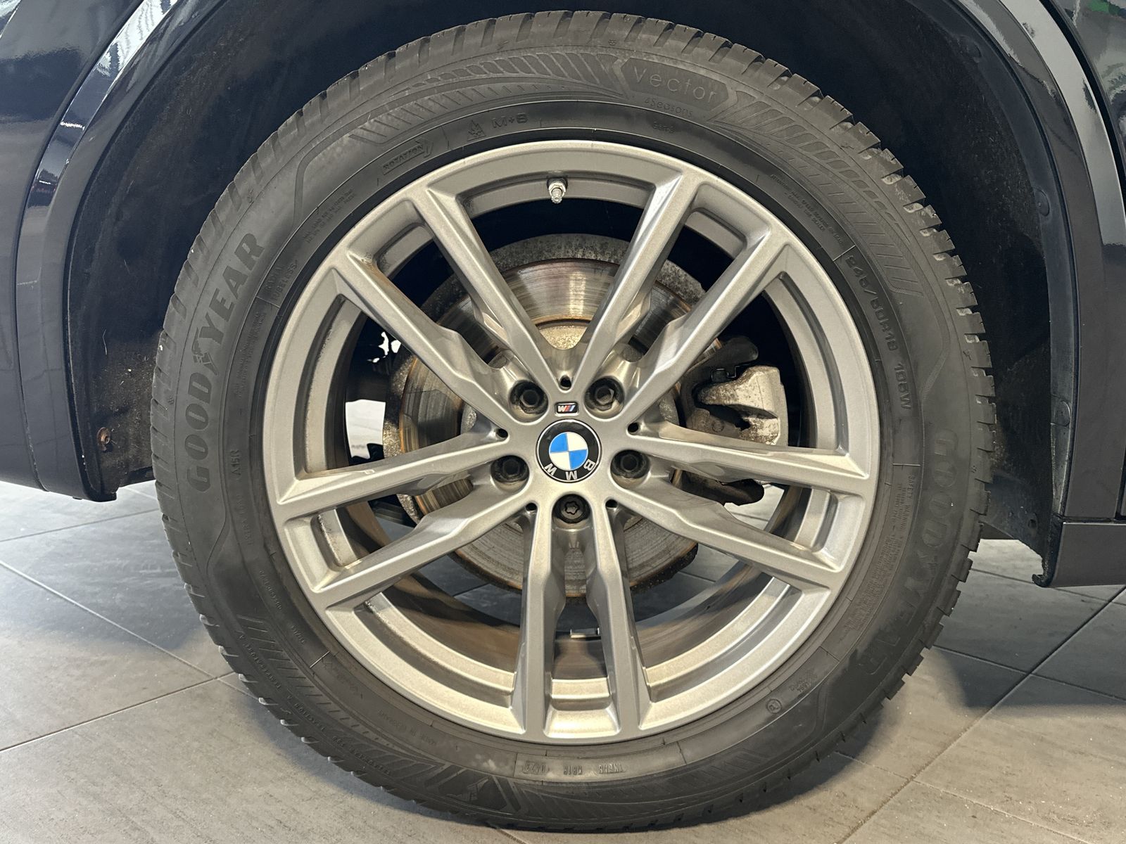 Fahrzeugabbildung BMW X3 xDrive20d M-Sport NAV+LED+AHK+HIFI+KAMERA+PP