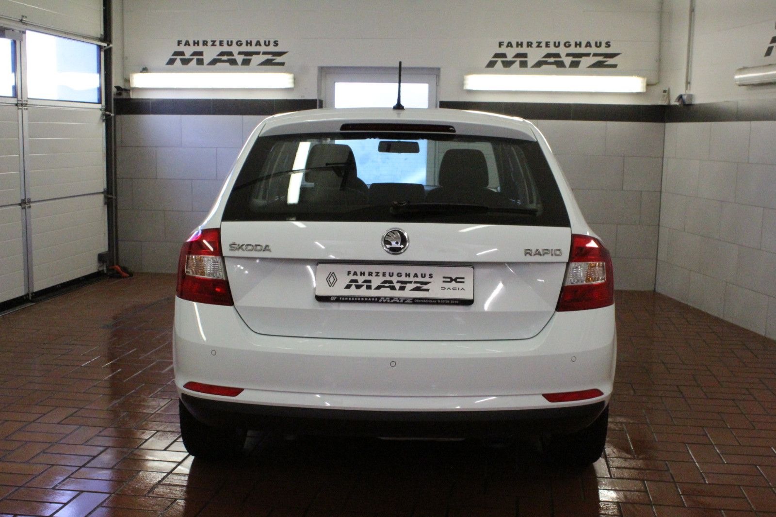 Fahrzeugabbildung SKODA Rapid 1.2 TSI Cool Edition Spaceback Allwetterre