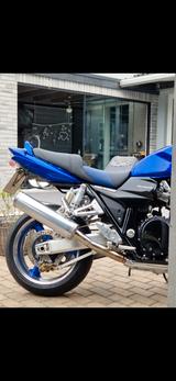 Suzuki GSX 1400 - SUZUKI GSX 1400
