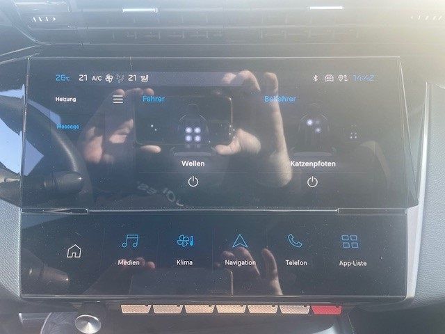 Fahrzeugabbildung Peugeot 408 GT 1.6 PlugIn Hybrid 225 e-EAT8