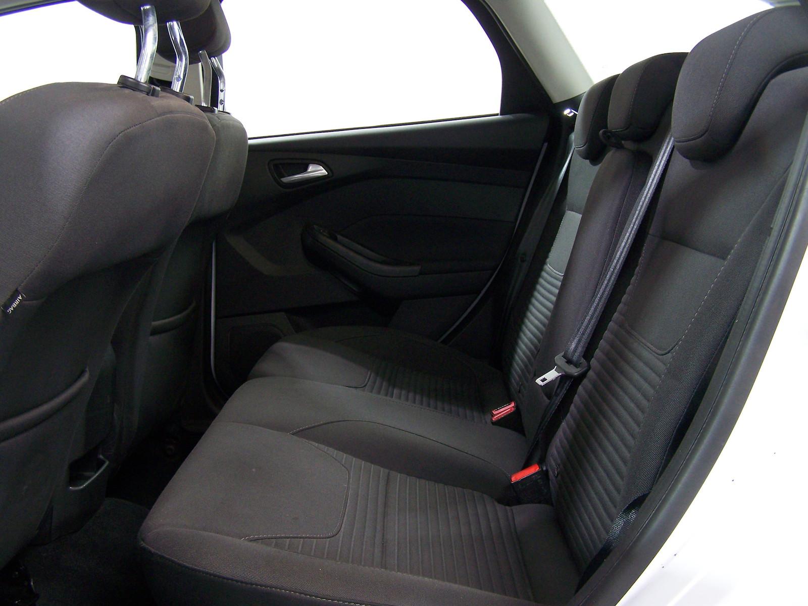 Ford Focus Turnier 1.0 EcoBoost Titanium AUTOM 1.H