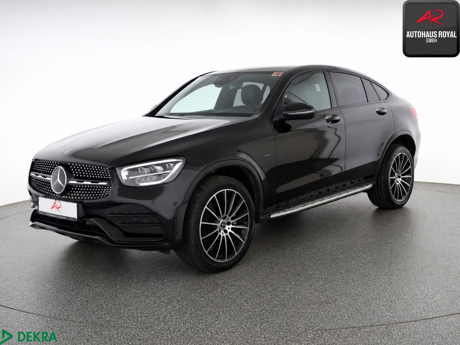 MERCEDES-BENZ GLC 300 e Coupe 4M 3x AMG NIGHT,BURMESTER,DISTRO