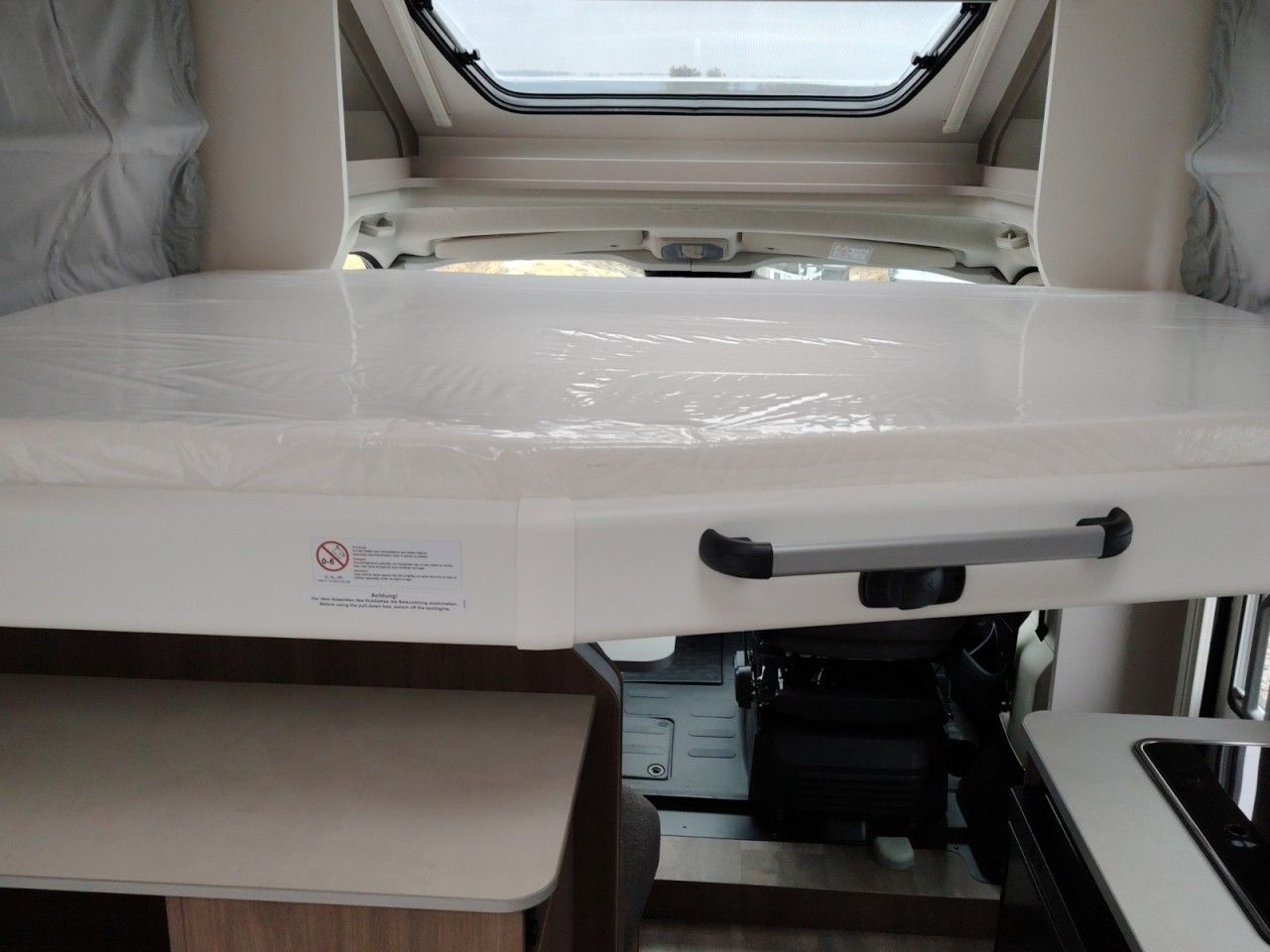 Fahrzeugabbildung Carado T135 PRO+ Markise Modell 2026