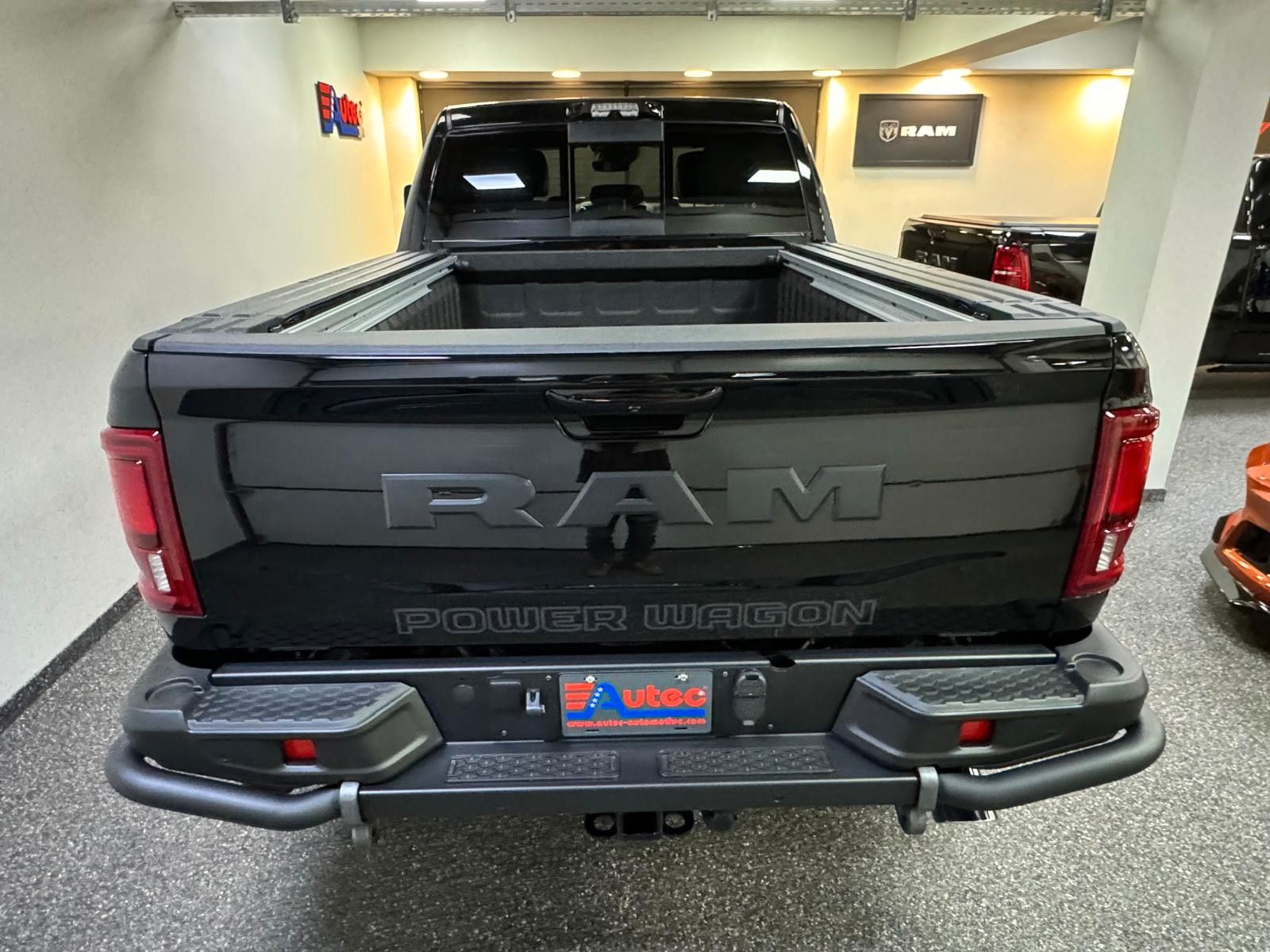 Fahrzeugabbildung Dodge 2500 AEV POWERWAGON OFF ROAD 6.4L-V8 39"-WINDE