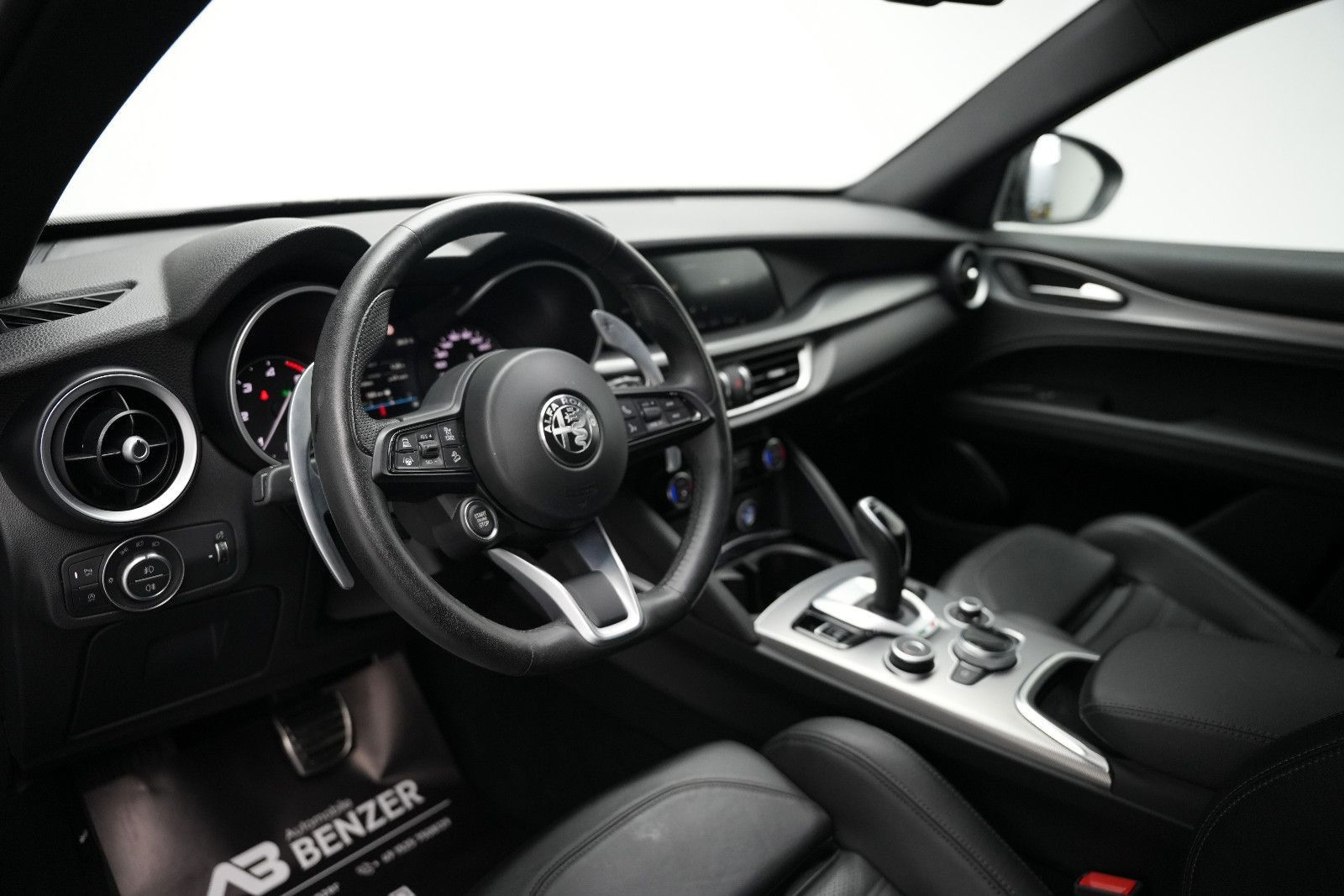 Fahrzeugabbildung Alfa Romeo Stelvio Veloce *Kamera*Leder*Memory*AllBlack