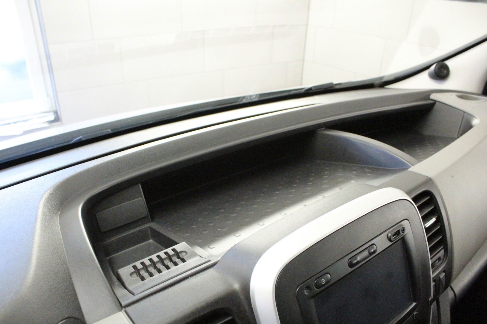 Fahrzeugabbildung Renault Trafic Combi dci 125 Expression*9-Sitzer*Navi*AH