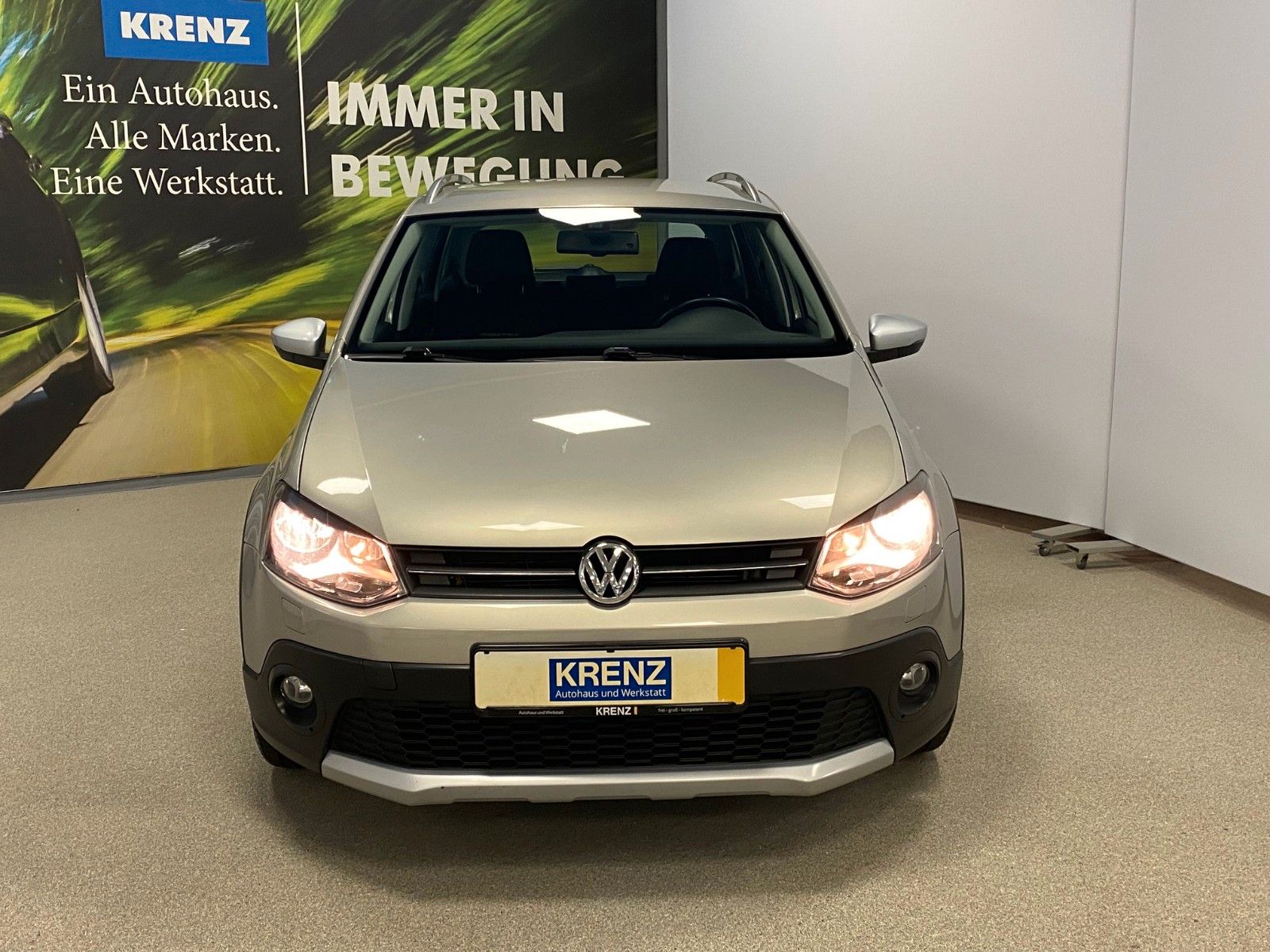 Fahrzeugabbildung Volkswagen Polo 1.2 TSI CrossPolo 1.Hand+17"Alu+CHECKHEFT++