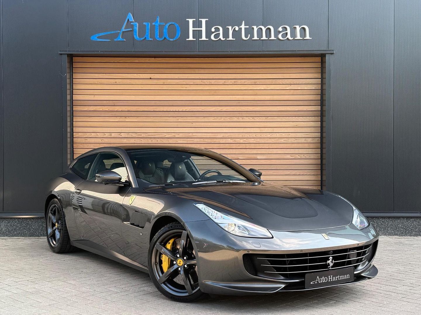 FERRARI GTC4Lusso