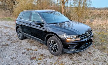 Volkswagen Tiguan - 3