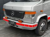 Mercedes-Benz Vario 815 D Abschleppwagen Schiebeplateau 1 Hand - Mercedes-Benz 815 d