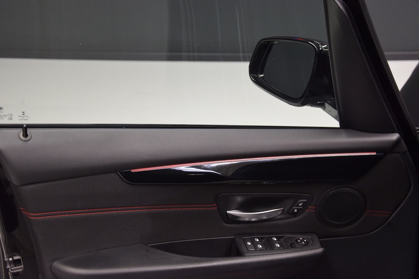 Fahrzeugabbildung BMW 218d Active Tourer LED Sitzheizung NAV Isofix