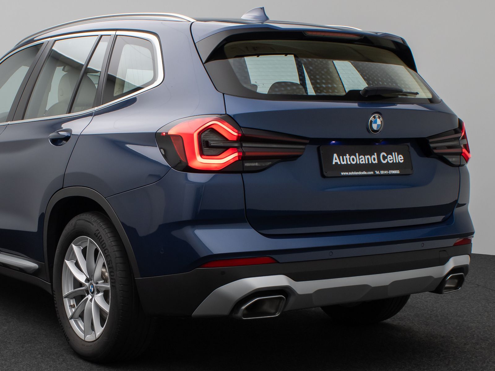 Fahrzeugabbildung BMW X3 xD20d Kamera HUD DAB HiFi Komfort Leder Sport