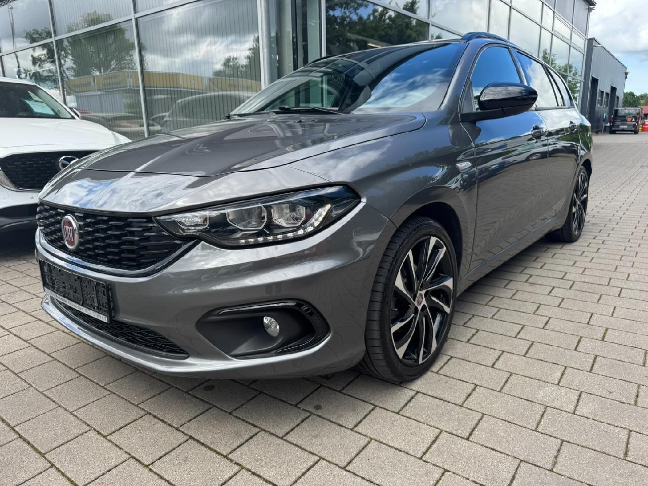 Fiat Tipo Kombi S-Design 8-fach bereift!