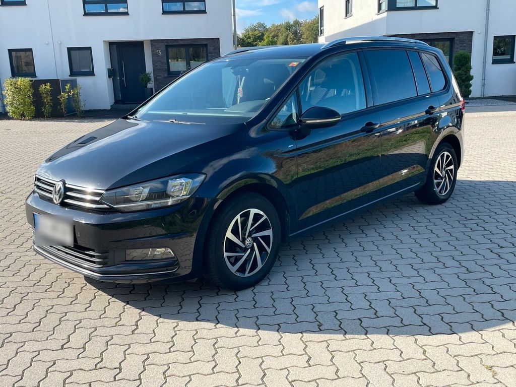 Image of Volkswagen Touran