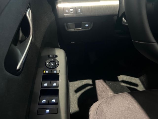 Fahrzeugabbildung Hyundai KONA Select Elektro 49 kWh Navi LED ACC Apple Ca