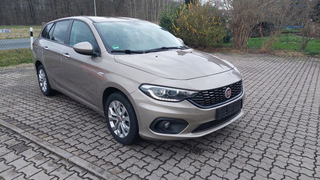 Fiat Tipo Kombi 1,4    Klima, Navi, PDC