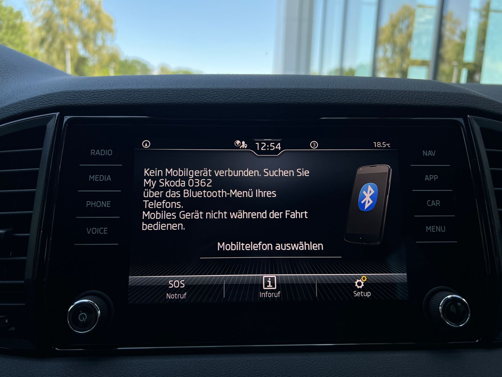Fahrzeugabbildung SKODA Karoq Balance 1.5 TSI  *AHK, ACC, Rückfahrkamera