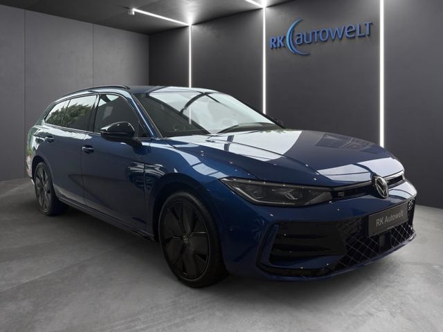 Passat R-Line 1,5 l eHybrid DSG AHK-klappbar Nav