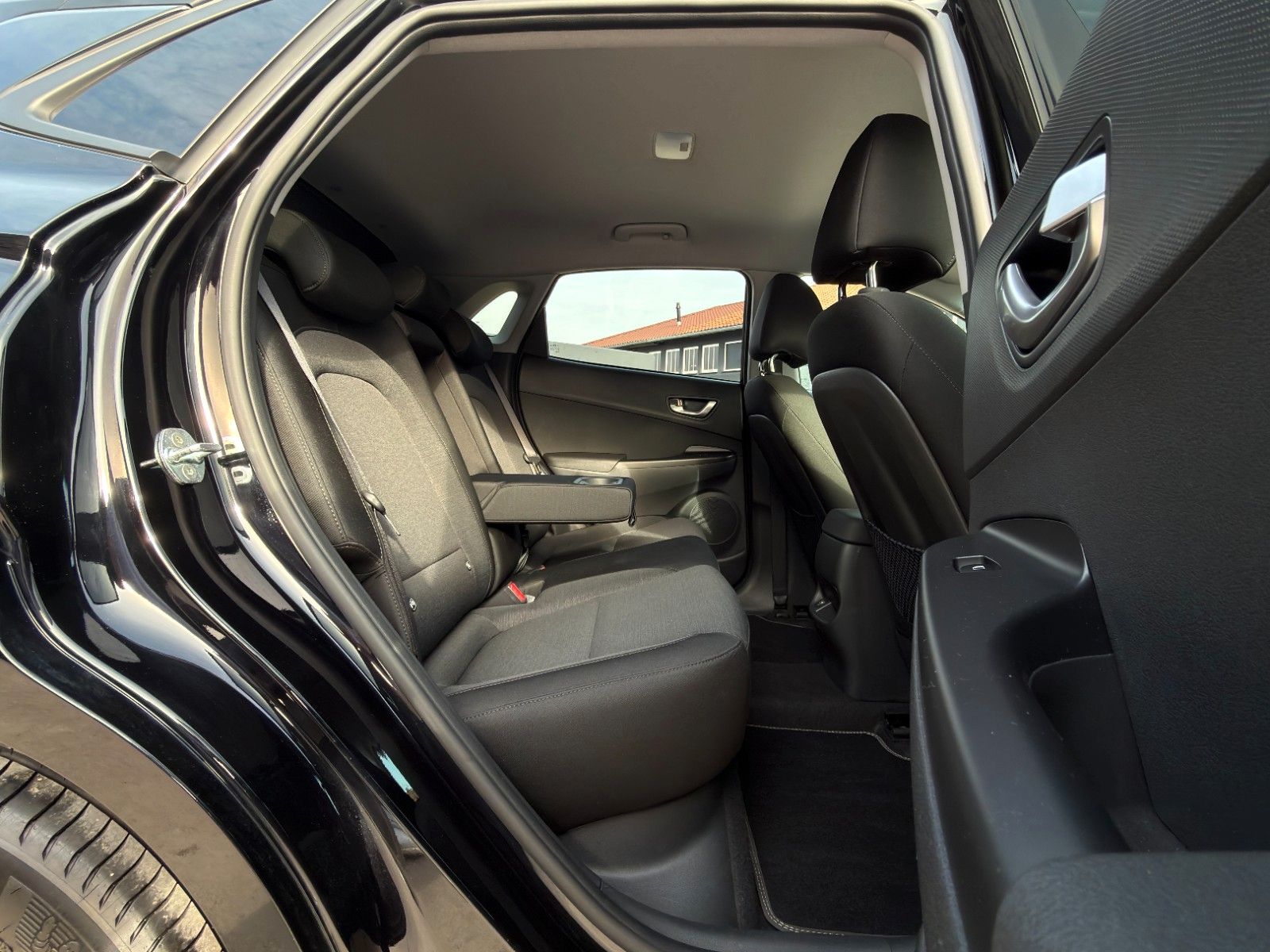 Fahrzeugabbildung Hyundai KONA E Trend KRELL LED NAV CAM ACC PDC CarPlay