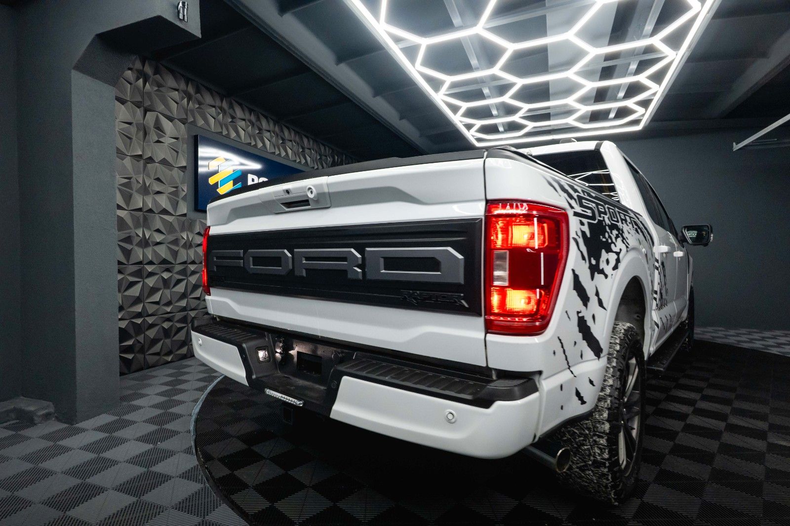 Fahrzeugabbildung Ford F150 5.0L V8 4x4 Offroad Sport Unfallfrei 19%VAT