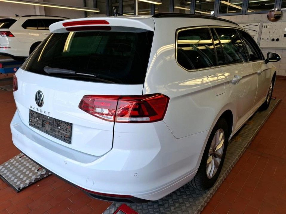 Volkswagen Passat - Bild 7