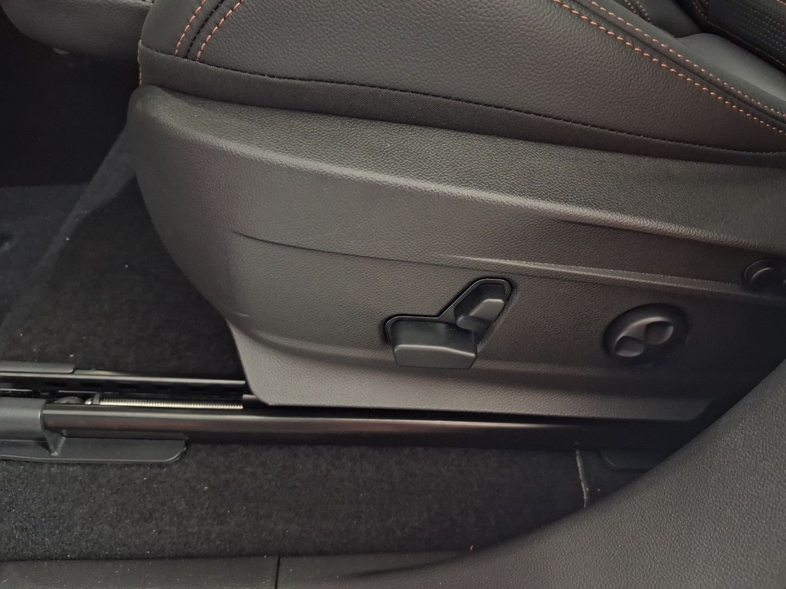 Fahrzeugabbildung Alfa Romeo Stelvio Intensa Q4 Allrad