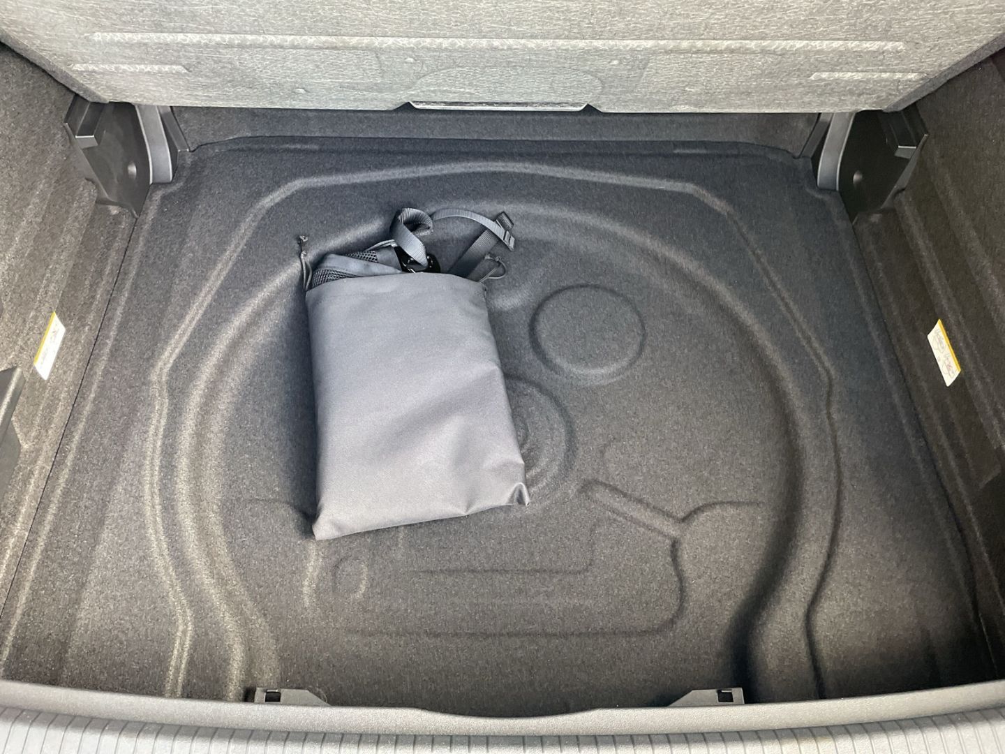 Tiguan 2.0 TDI R-Line Black Style 360°Kamera/AHK