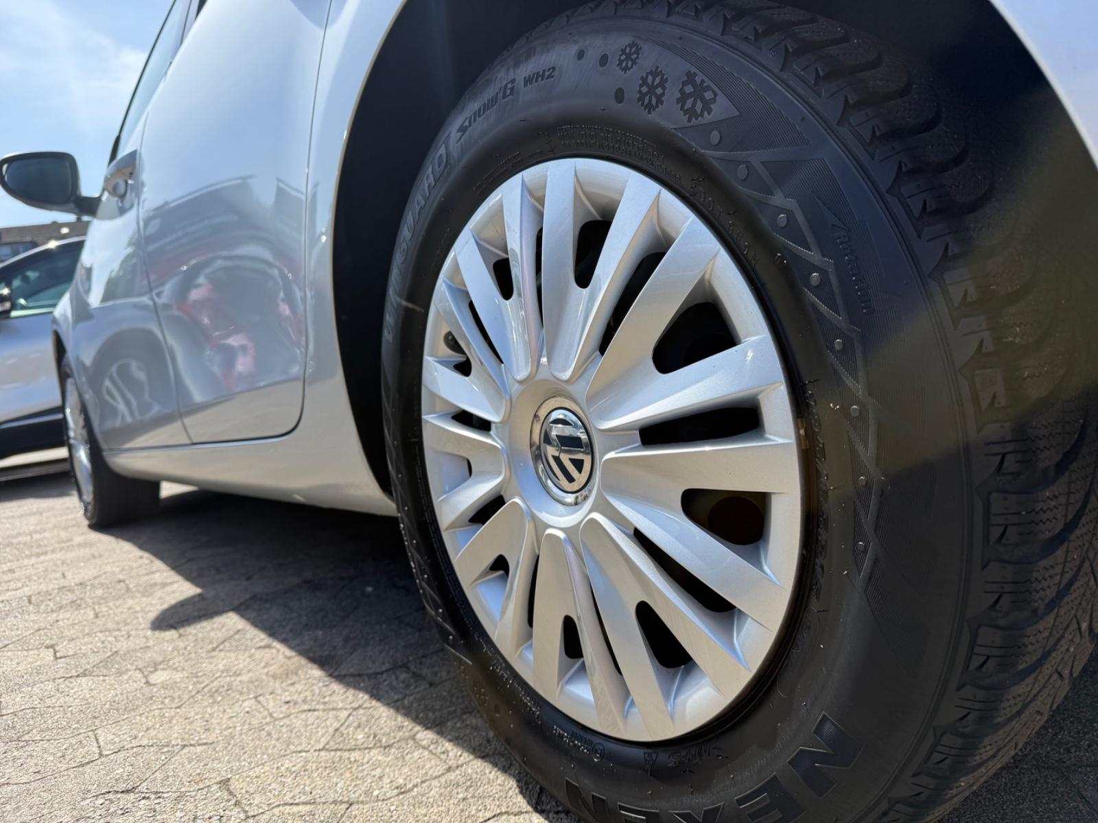 Volkswagen Golf VI 1,6 TDI 77kW 105PS Trendline/NAVI/PDC