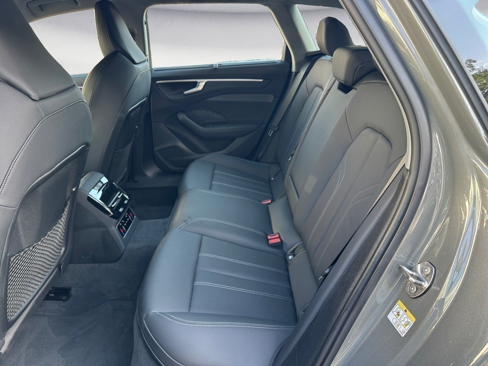 Audi A6 - Bild 12