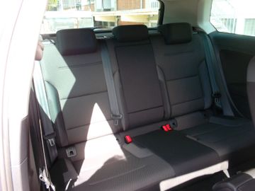Volkswagen Golf - 8