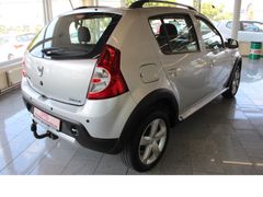 Fahrzeugabbildung Dacia Sandero Stepway