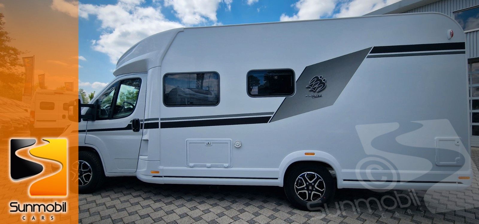 Fahrzeugabbildung Knaus Live Wave 650 MF Platinum Selection 180 PS Auto