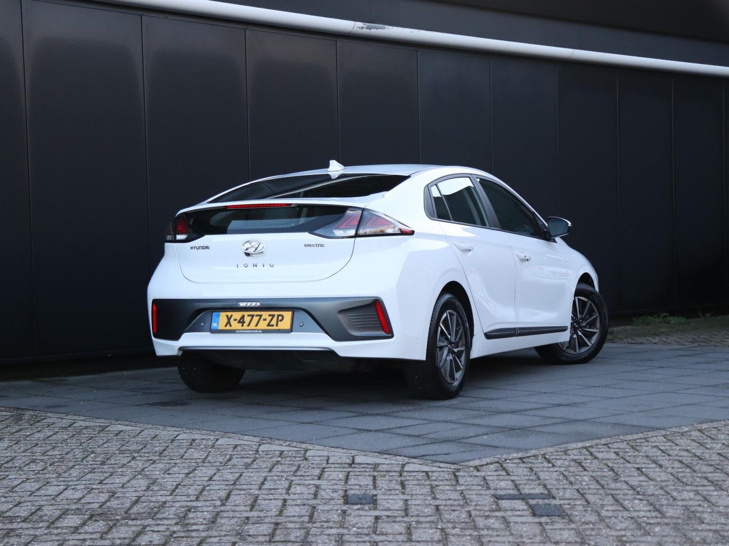 Hyundai IONIQ Comfort EV 38 kWh | CAMERA | NAVI | CRUISE imagem 3