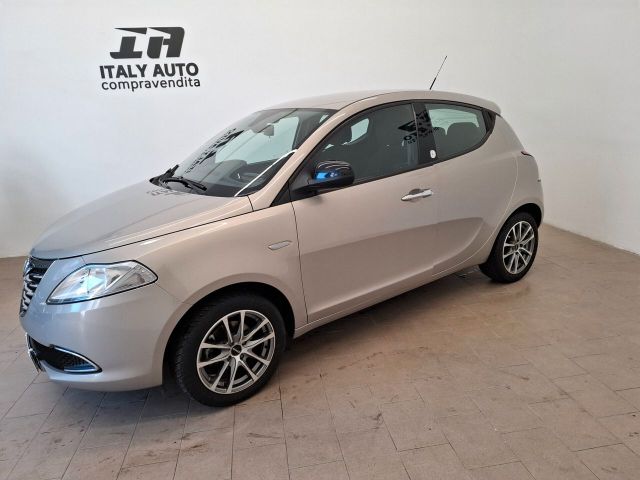 Lancia Ypsilon 1.2 GPL ok neopatentati