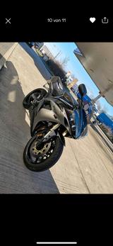 Yamaha R1 RN12 - YAMAHA 2004 R1