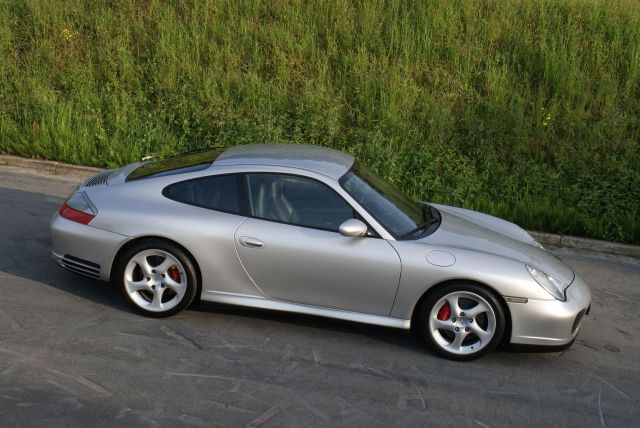 Porsche 996 S 4  Coupé 45ooo km neuwertig ufrei Navi