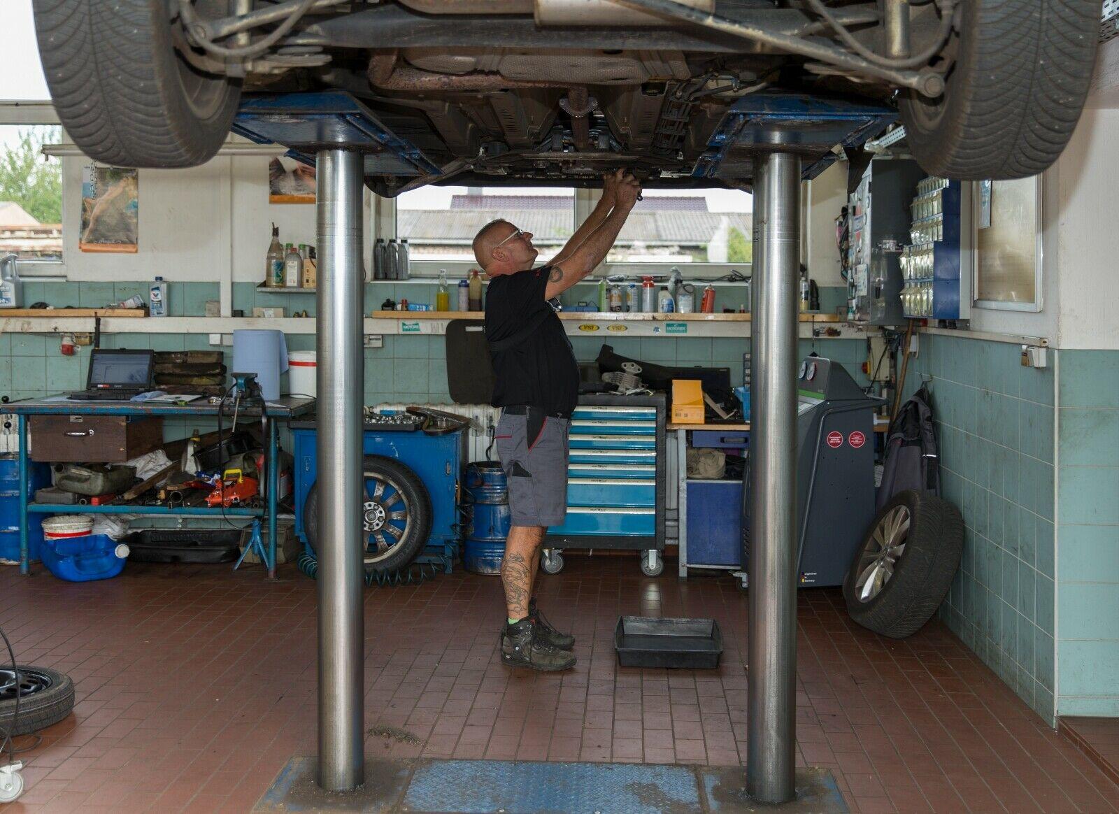 showroom-image-bottom
