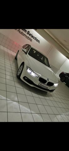 BMW 318i Touring -