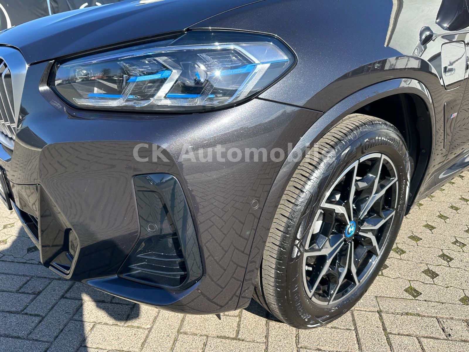 Fahrzeugabbildung BMW X3 xDrive30e M-Sport/Navi/Laser/Head-Up/Kamera