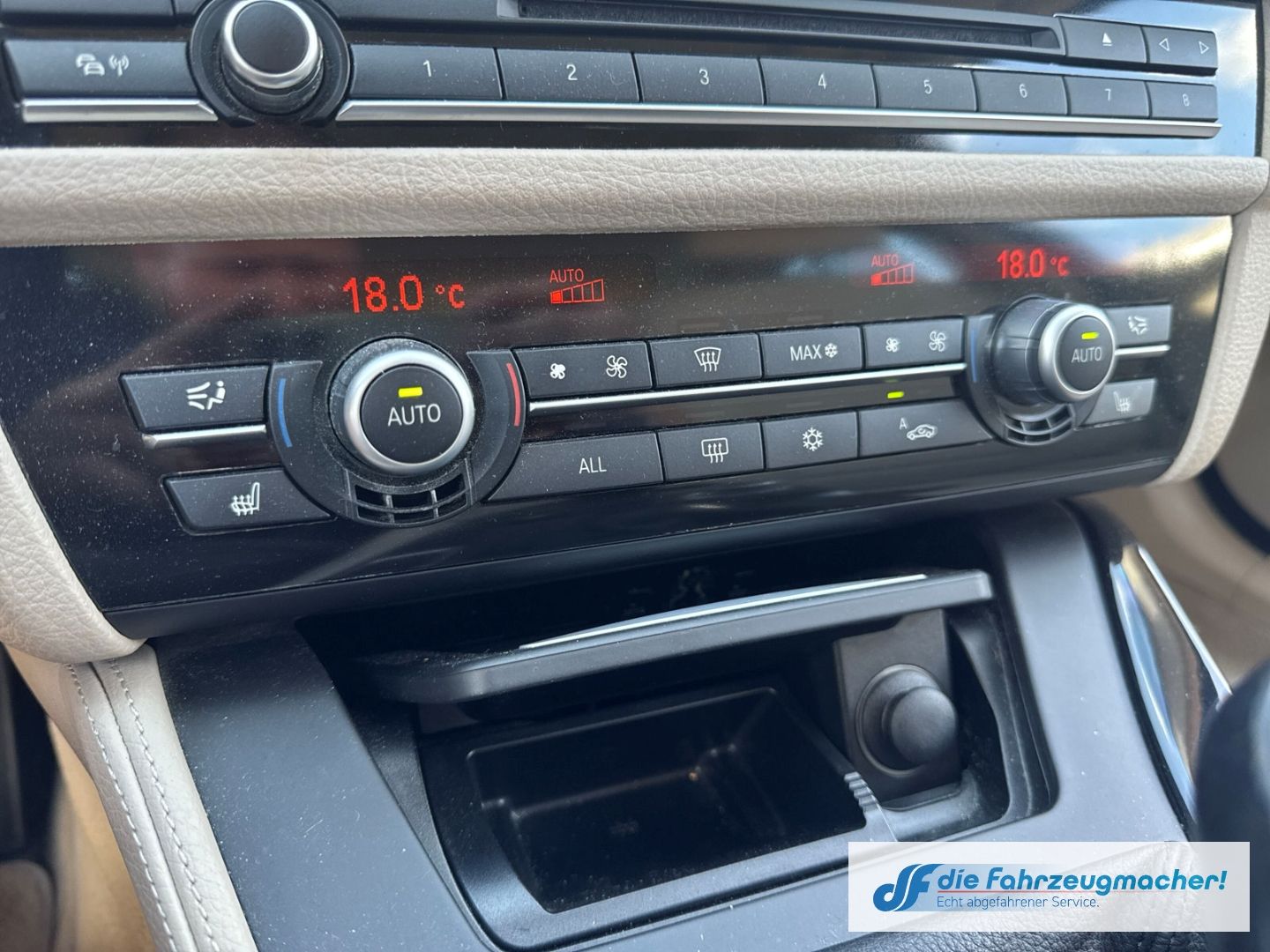 Fahrzeugabbildung BMW 523 i AHK-el. klappb. Navi Soundsystem *EXPORT