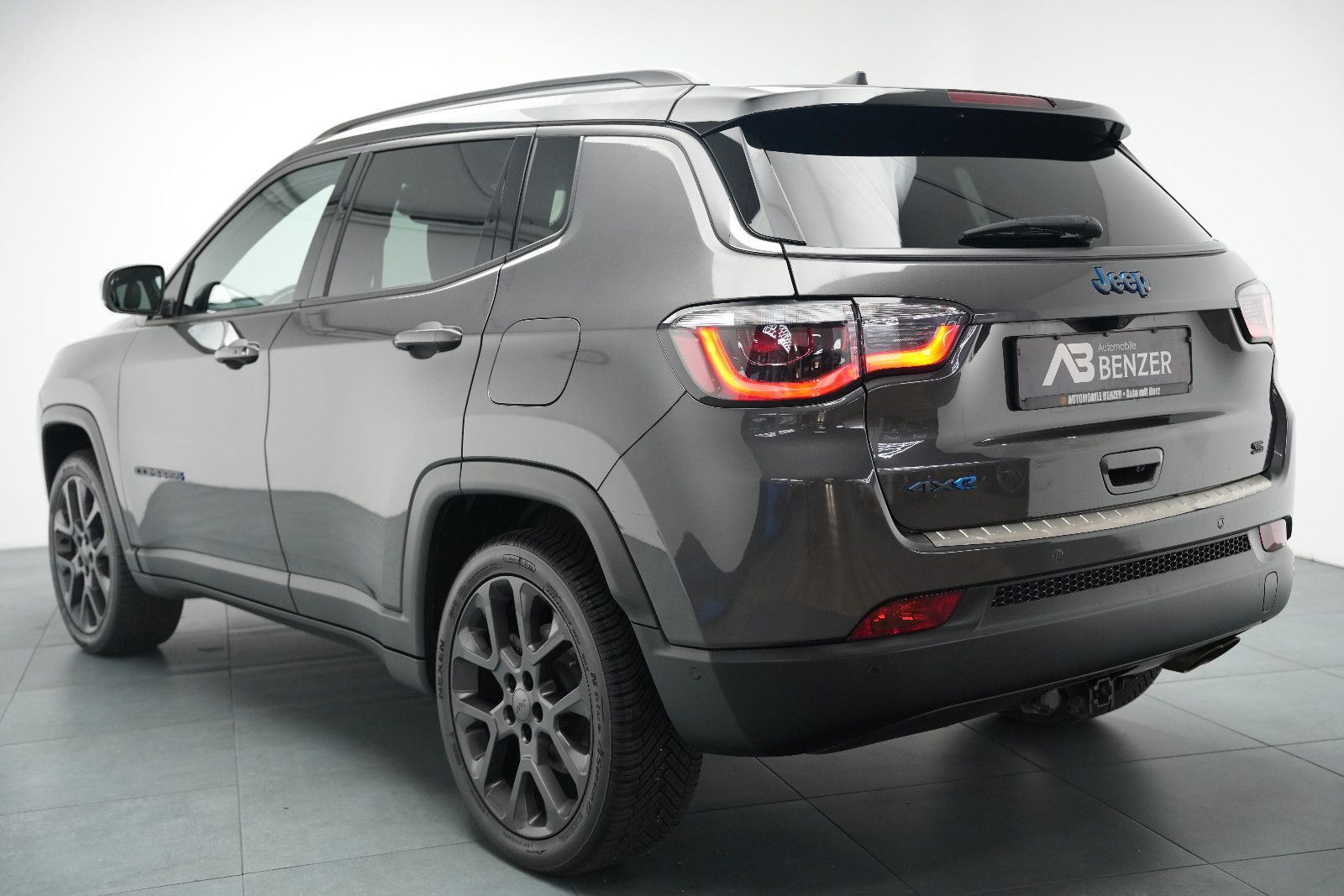 Fahrzeugabbildung Jeep Compass S Plug-In Hybrid 4WD *AlpineSound*Kamera