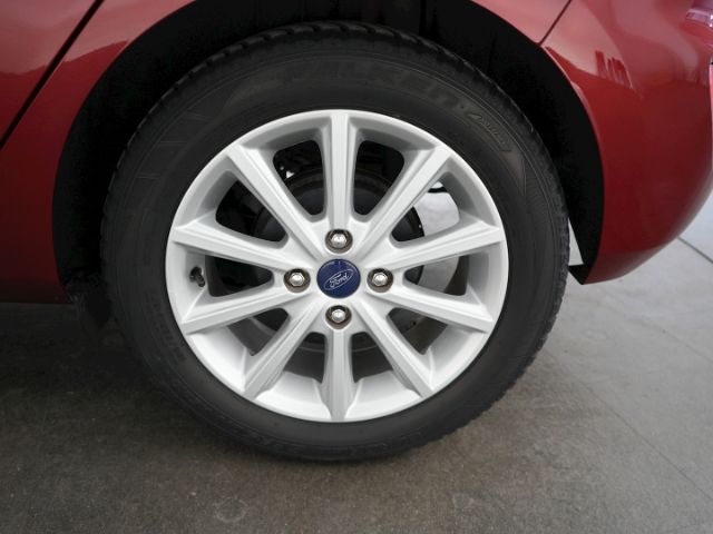 Fiesta TITANIUM+SITZ-/LENKRADHEIZUNG+PARKPILOT H