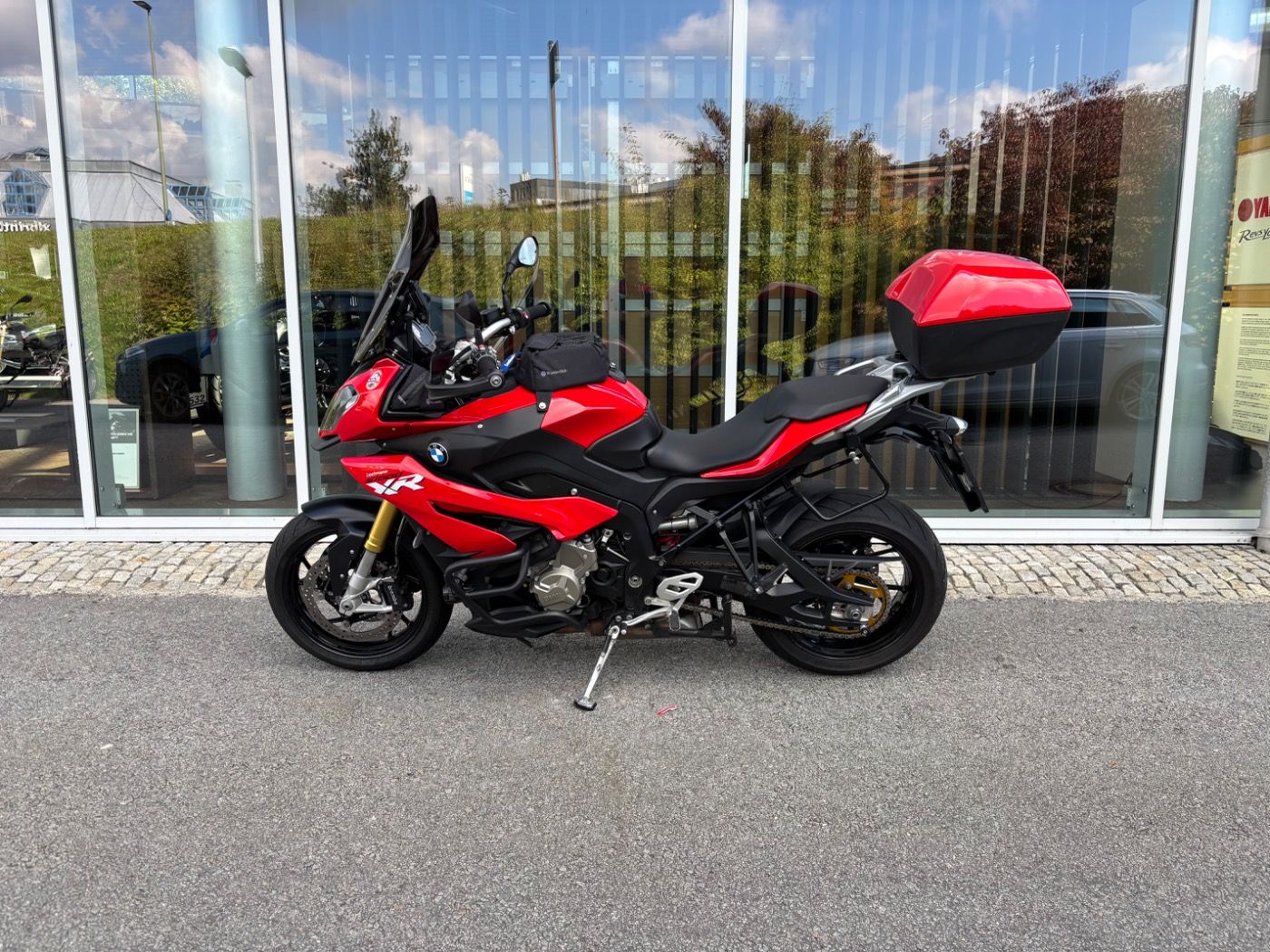 Fahrzeugabbildung BMW S 1000 XR mit Tieferlegung